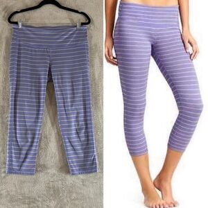 ATHLETA Striped Chaturanga Crops Leggings Purple Gray Size Medium